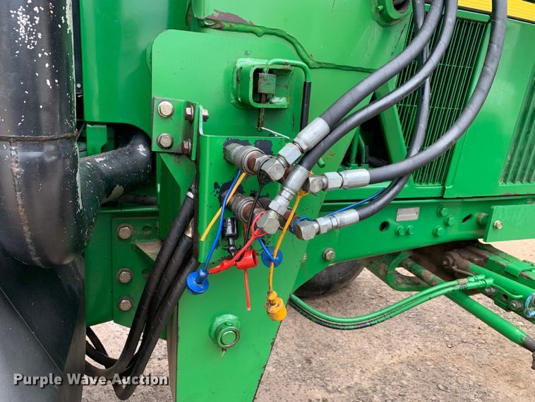 image for item LI9174 1999 John Deere 7210  tractor