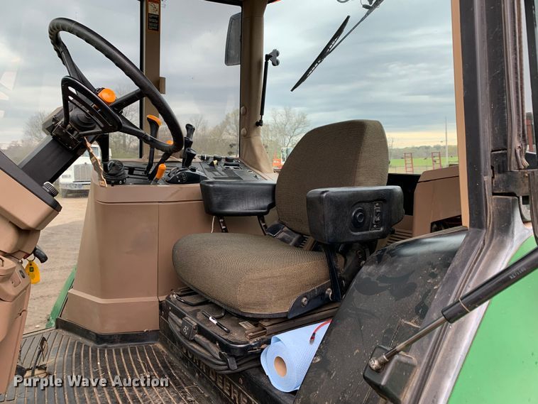 image for item LI9174 1999 John Deere 7210  tractor