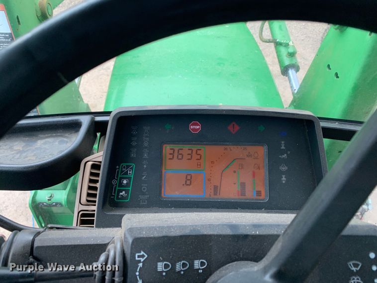 image for item LI9174 1999 John Deere 7210  tractor