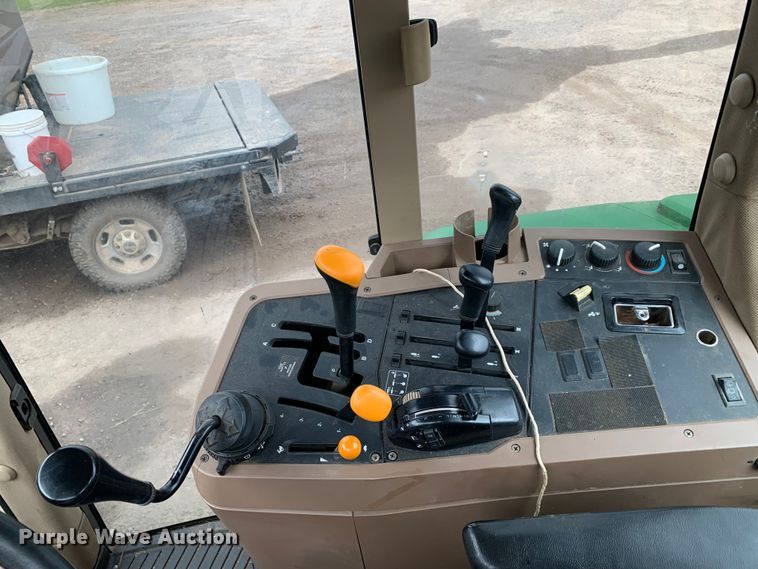 image for item LI9174 1999 John Deere 7210  tractor