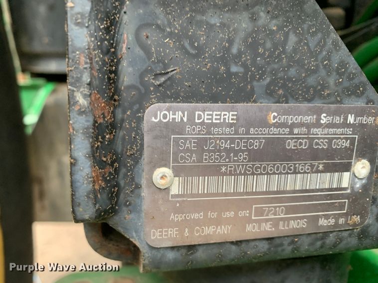 image for item LI9174 1999 John Deere 7210  tractor