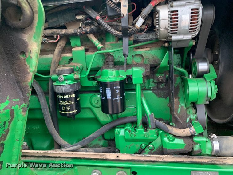 image for item LI9174 1999 John Deere 7210  tractor