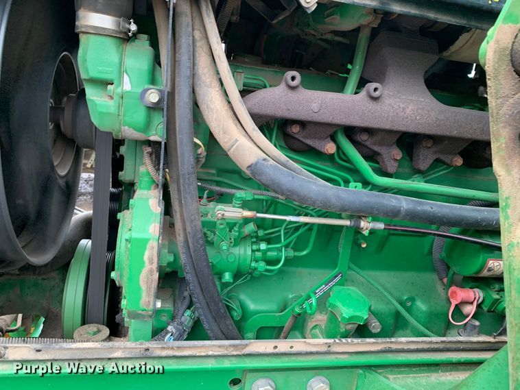 image for item LI9174 1999 John Deere 7210  tractor