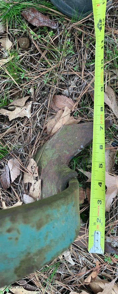 image for item LI9177 John Deere  row crop cultivator