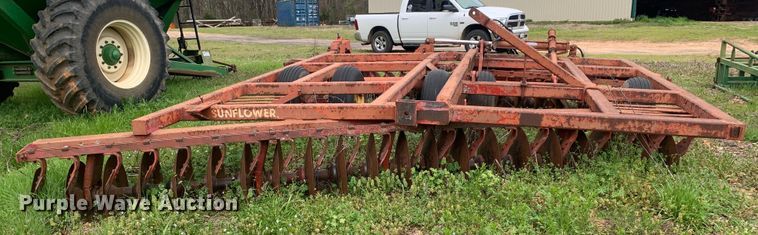 image for item LI9195 Sunflower  off-set disk