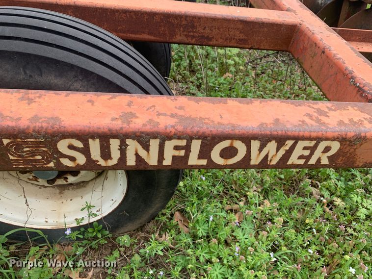 image for item LI9195 Sunflower  off-set disk