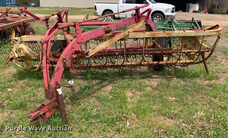 image for item LI9196 Hay rake