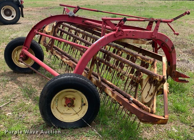 image for item LI9196 Hay rake