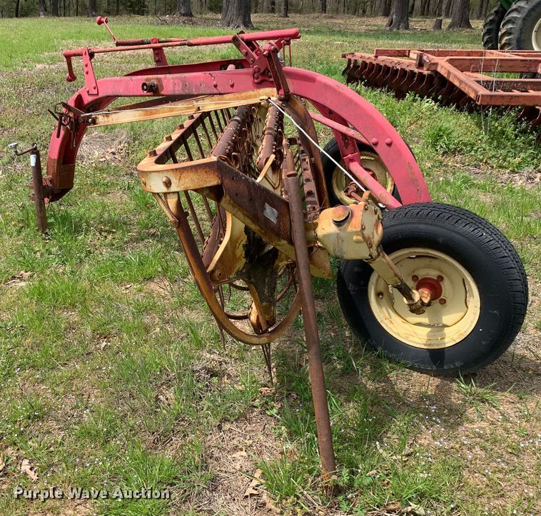 image for item LI9196 Hay rake