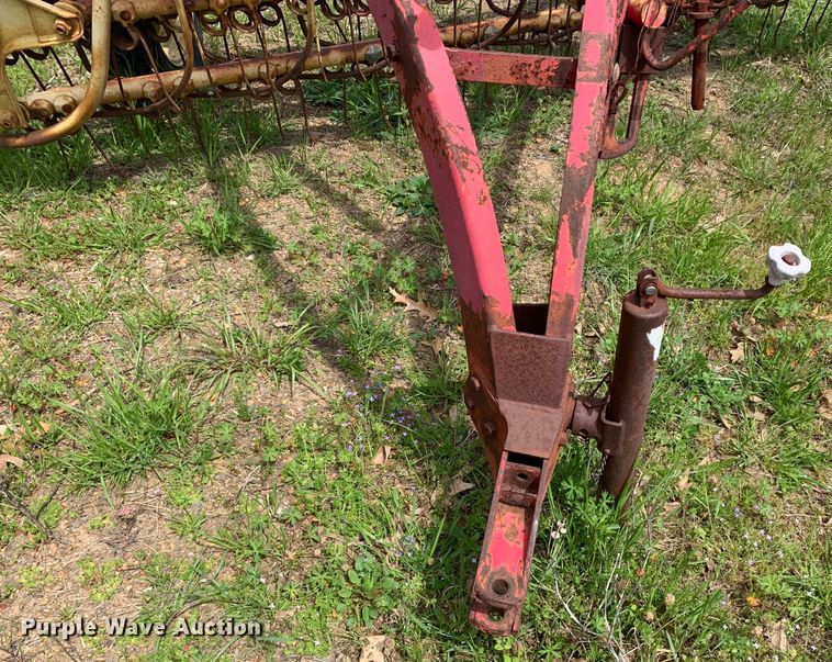 image for item LI9196 Hay rake