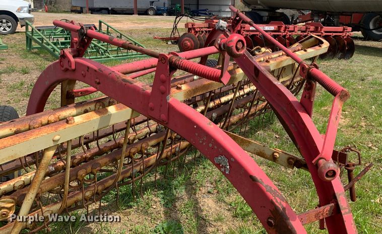 image for item LI9196 Hay rake