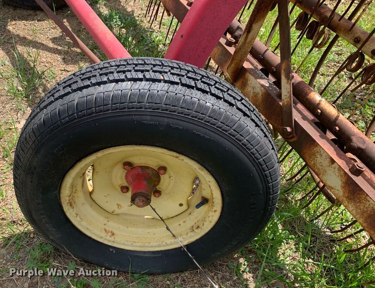 image for item LI9196 Hay rake