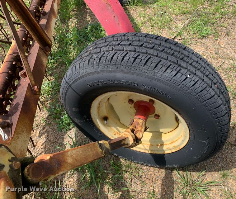 image for item LI9196 Hay rake