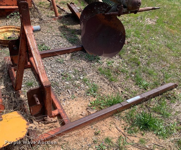 image for item LI9199 Southeast  4'9"L bale forks