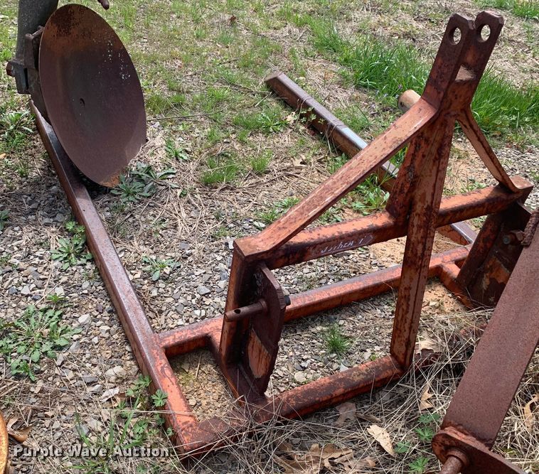 image for item LI9199 Southeast  4'9"L bale forks