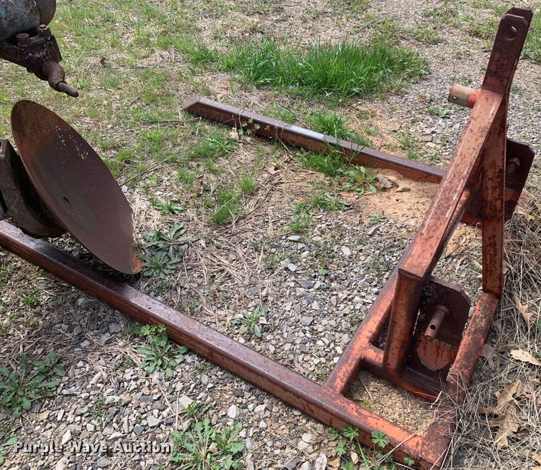 image for item LI9199 Southeast  4'9"L bale forks