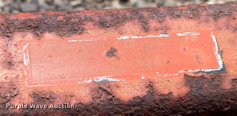 image for item LI9199 Southeast  4'9"L bale forks