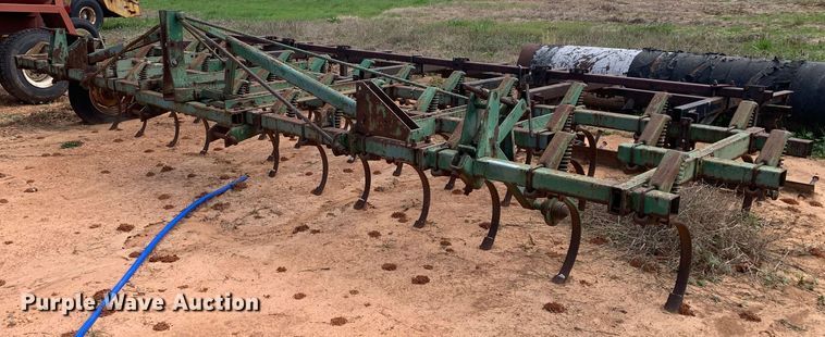 image for item LI9202 Field cultivator