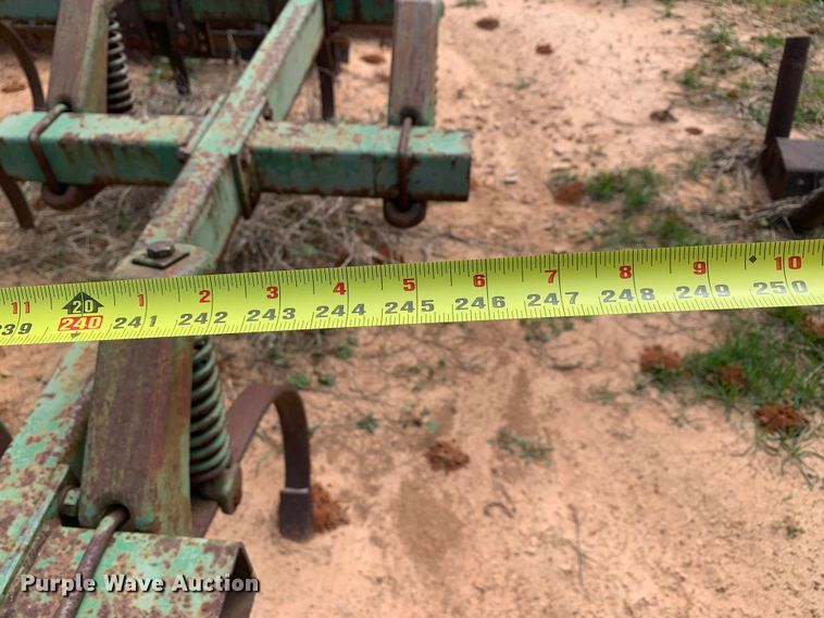 image for item LI9202 Field cultivator