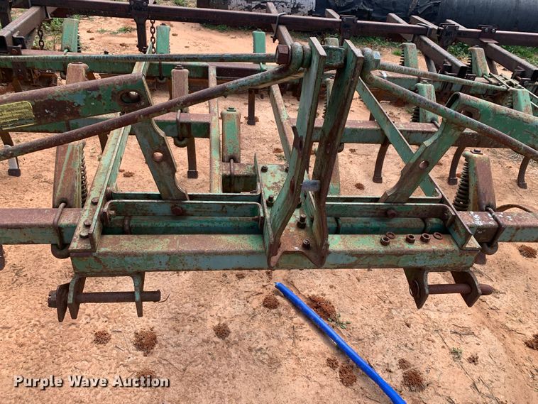 image for item LI9202 Field cultivator