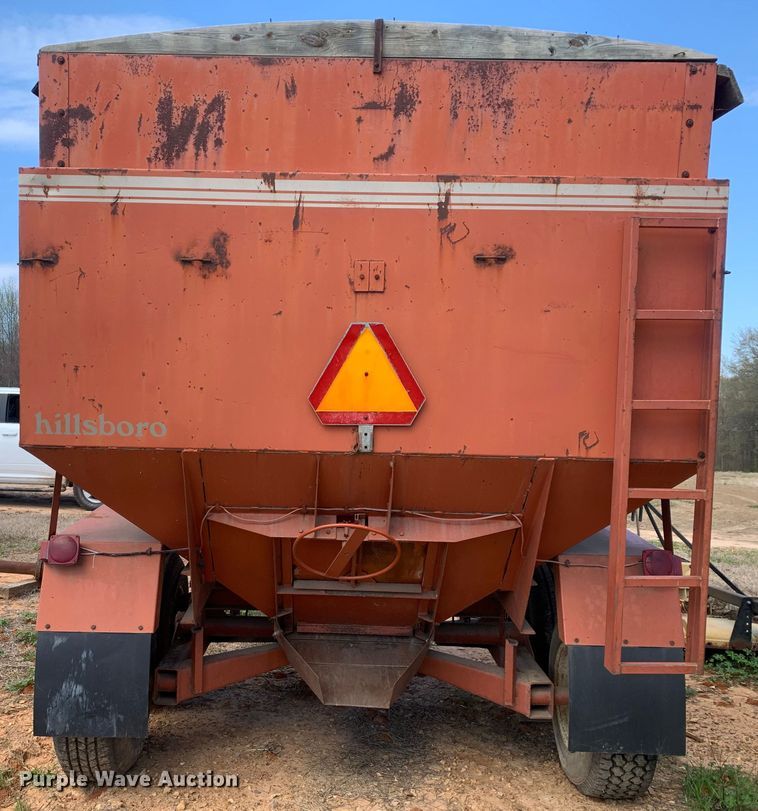 image for item LI9204 Hillsboro  gravity wagon