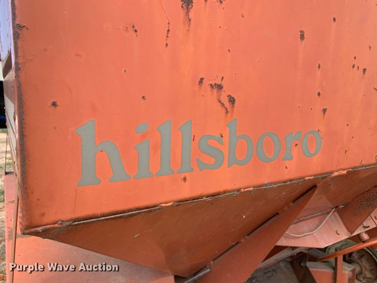 image for item LI9204 Hillsboro  gravity wagon