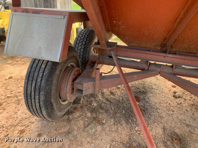 image for item LI9204 Hillsboro  gravity wagon