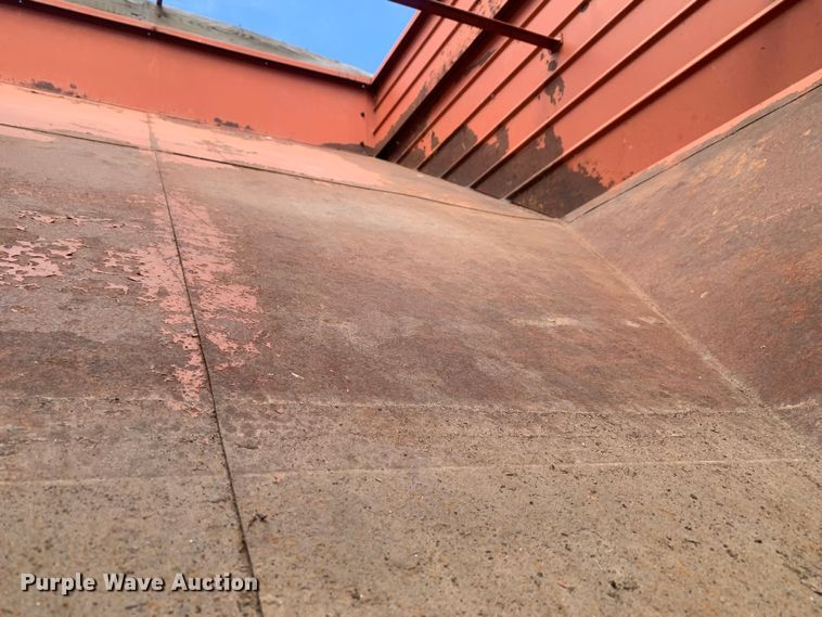 image for item LI9204 Hillsboro  gravity wagon