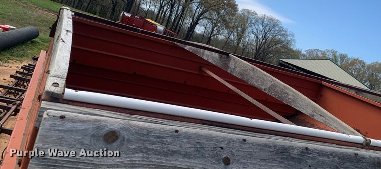 image for item LI9204 Hillsboro  gravity wagon