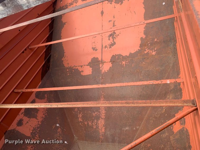 image for item LI9204 Hillsboro  gravity wagon