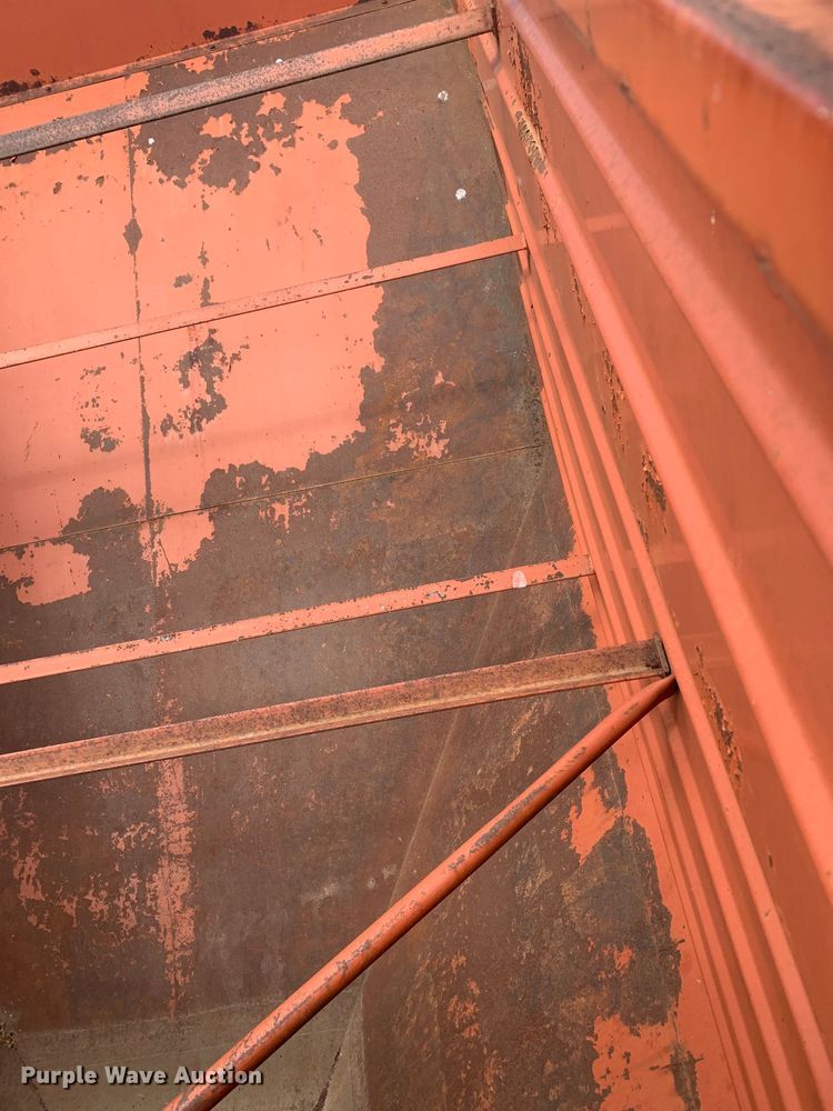 image for item LI9204 Hillsboro  gravity wagon