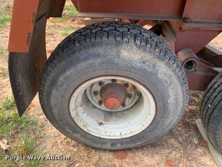 image for item LI9204 Hillsboro  gravity wagon