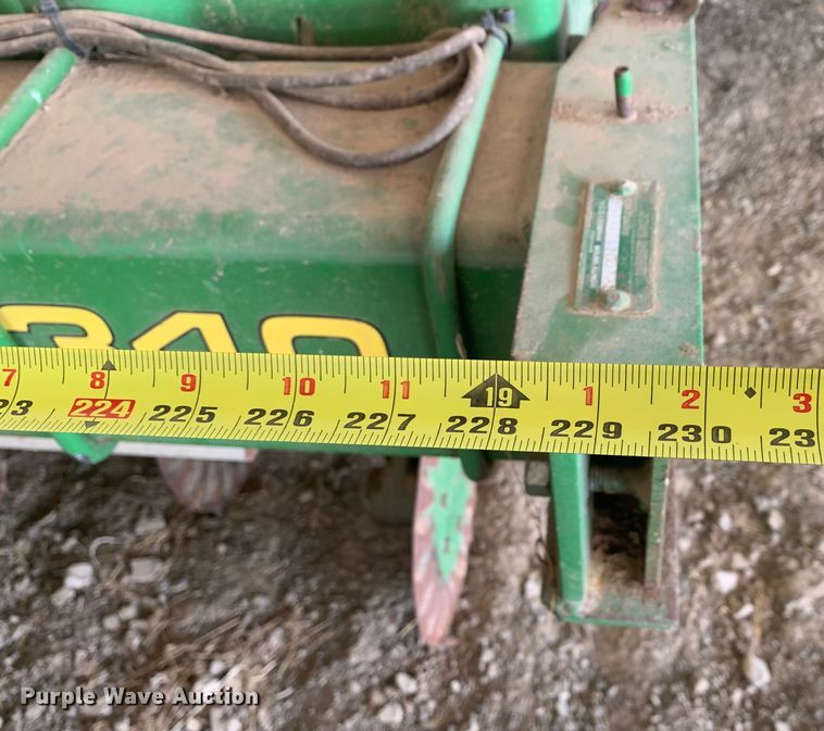 image for item LI9206 John Deere 7340 Max Emerge 2  planter