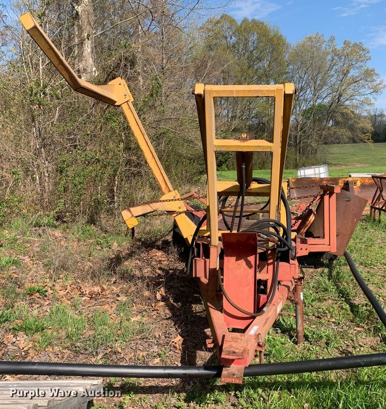 image for item LI9208 Techno-bale  hay bale mover