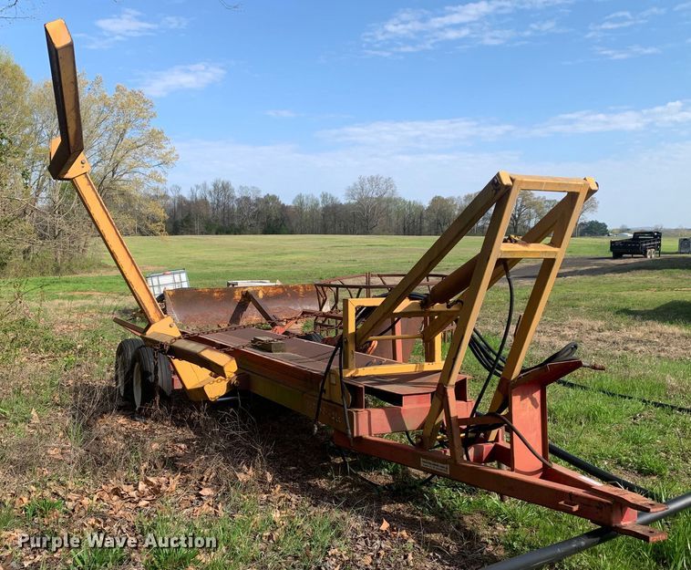 image for item LI9208 Techno-bale  hay bale mover