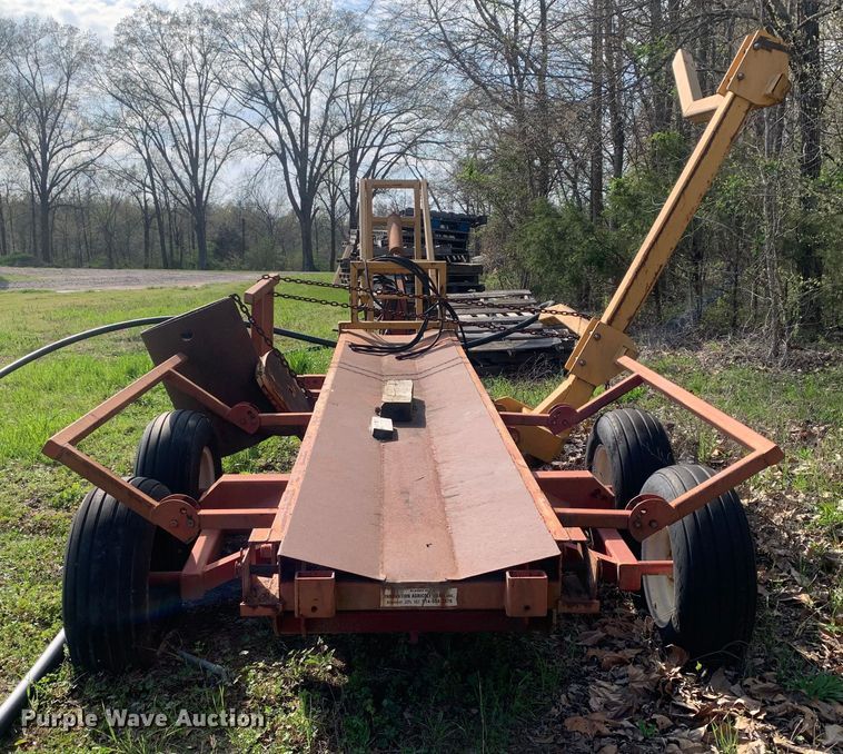 image for item LI9208 Techno-bale  hay bale mover