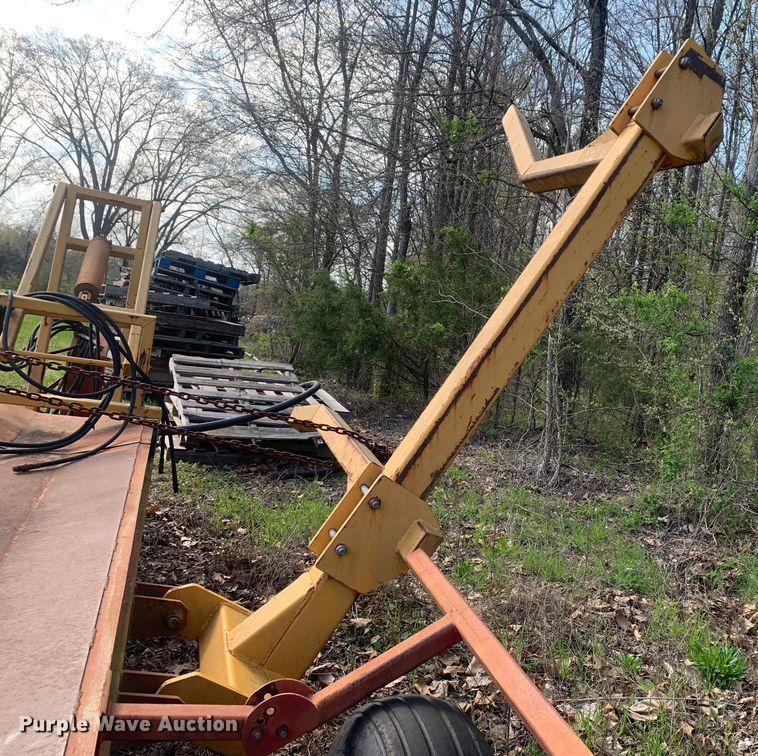 image for item LI9208 Techno-bale  hay bale mover