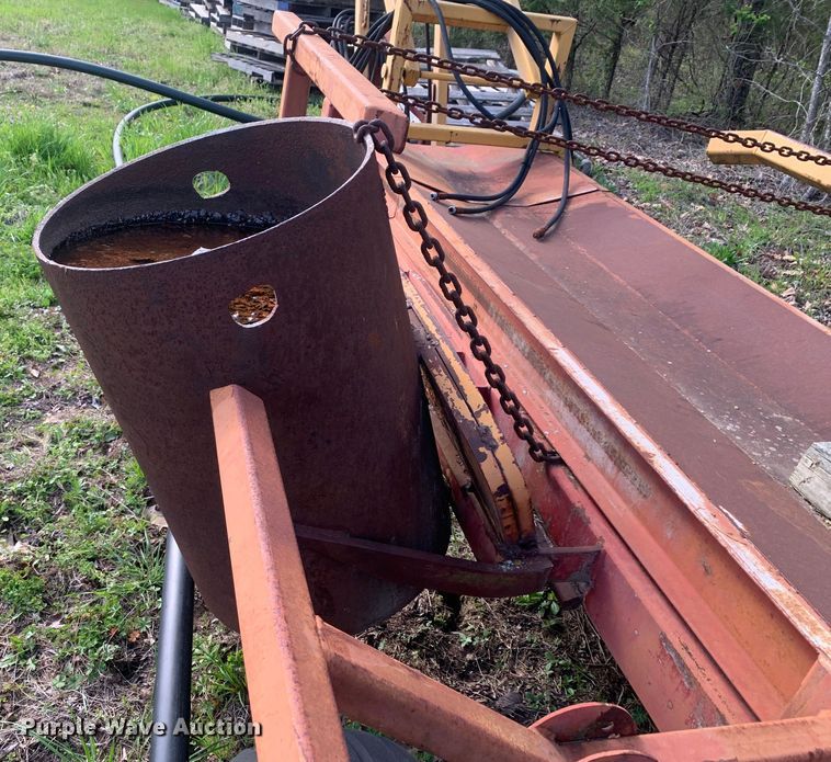 image for item LI9208 Techno-bale  hay bale mover