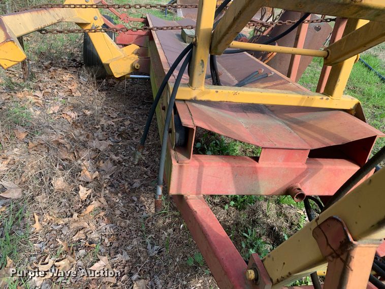 image for item LI9208 Techno-bale  hay bale mover