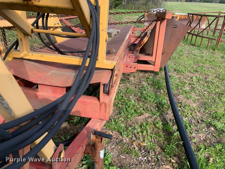 image for item LI9208 Techno-bale  hay bale mover