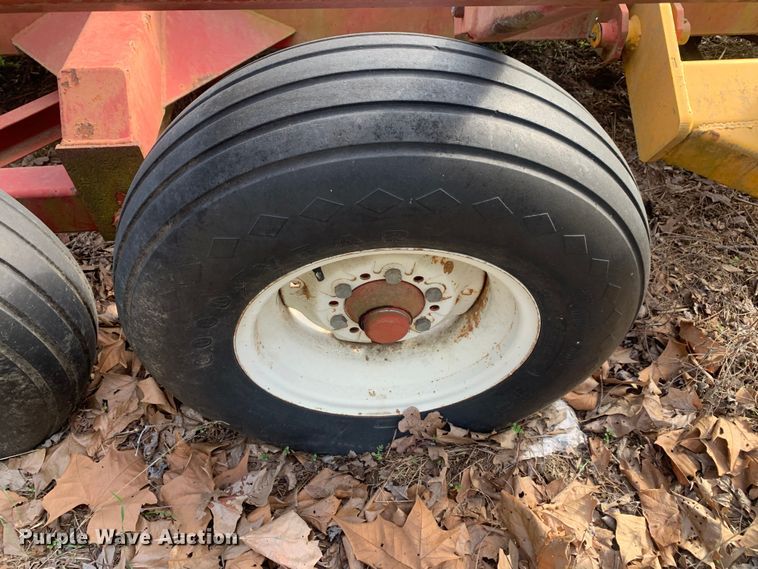 image for item LI9208 Techno-bale  hay bale mover