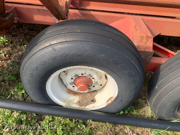 image for item LI9208 Techno-bale  hay bale mover