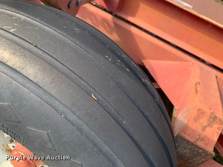 image for item LI9208 Techno-bale  hay bale mover