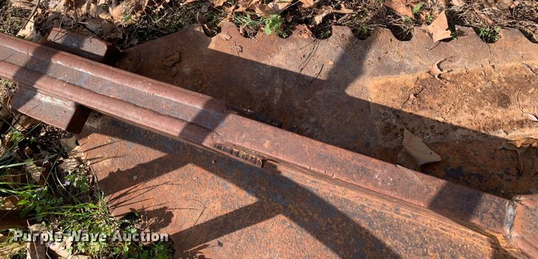 image for item LI9209 Purdy  tree saw