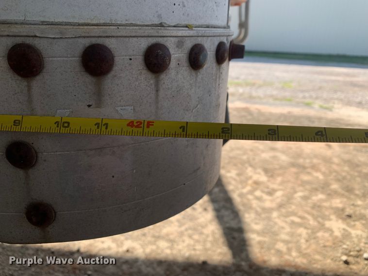 image for item LI9211 1989 Timpte  grain trailer