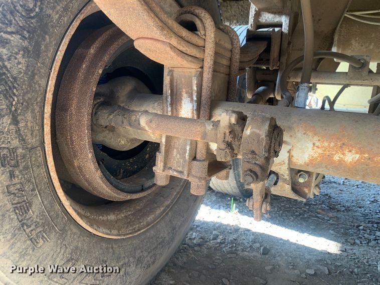 image for item LI9211 1989 Timpte  grain trailer