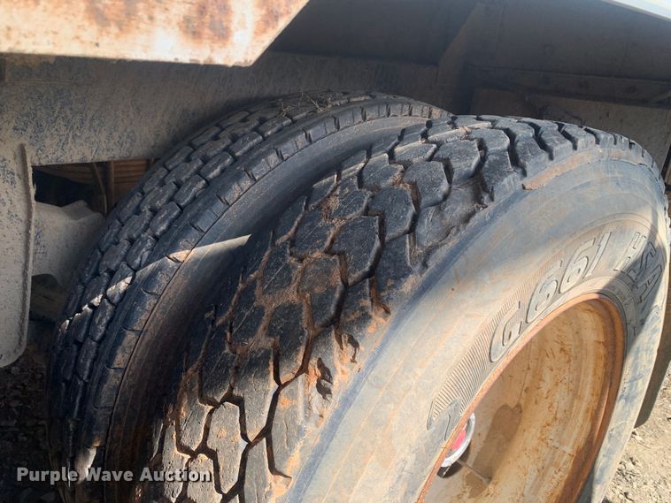 image for item LI9211 1989 Timpte  grain trailer