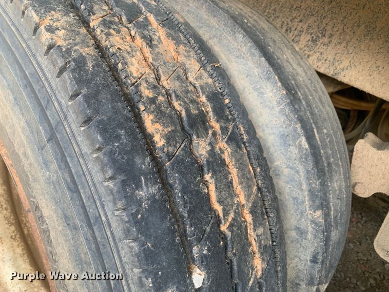 image for item LI9211 1989 Timpte  grain trailer