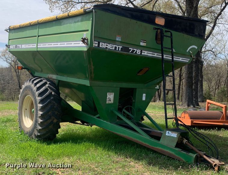 image for item LI9212 Brent 776  grain cart