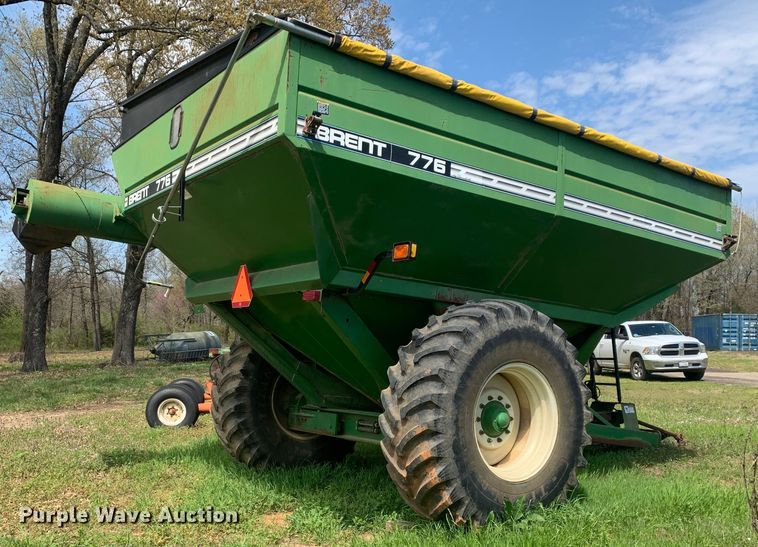 image for item LI9212 Brent 776  grain cart